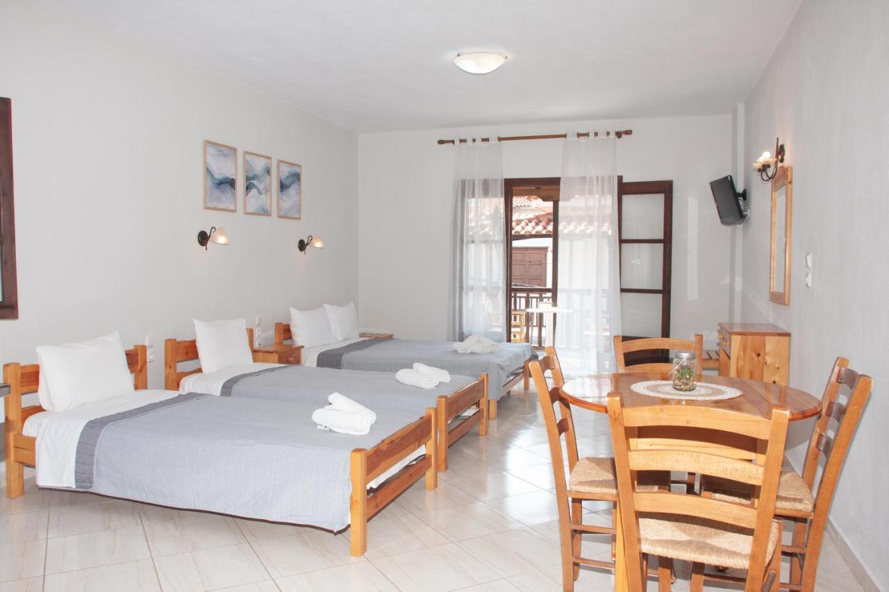 Aris Junior Studios Neo Klima Skopelos Exterior photo