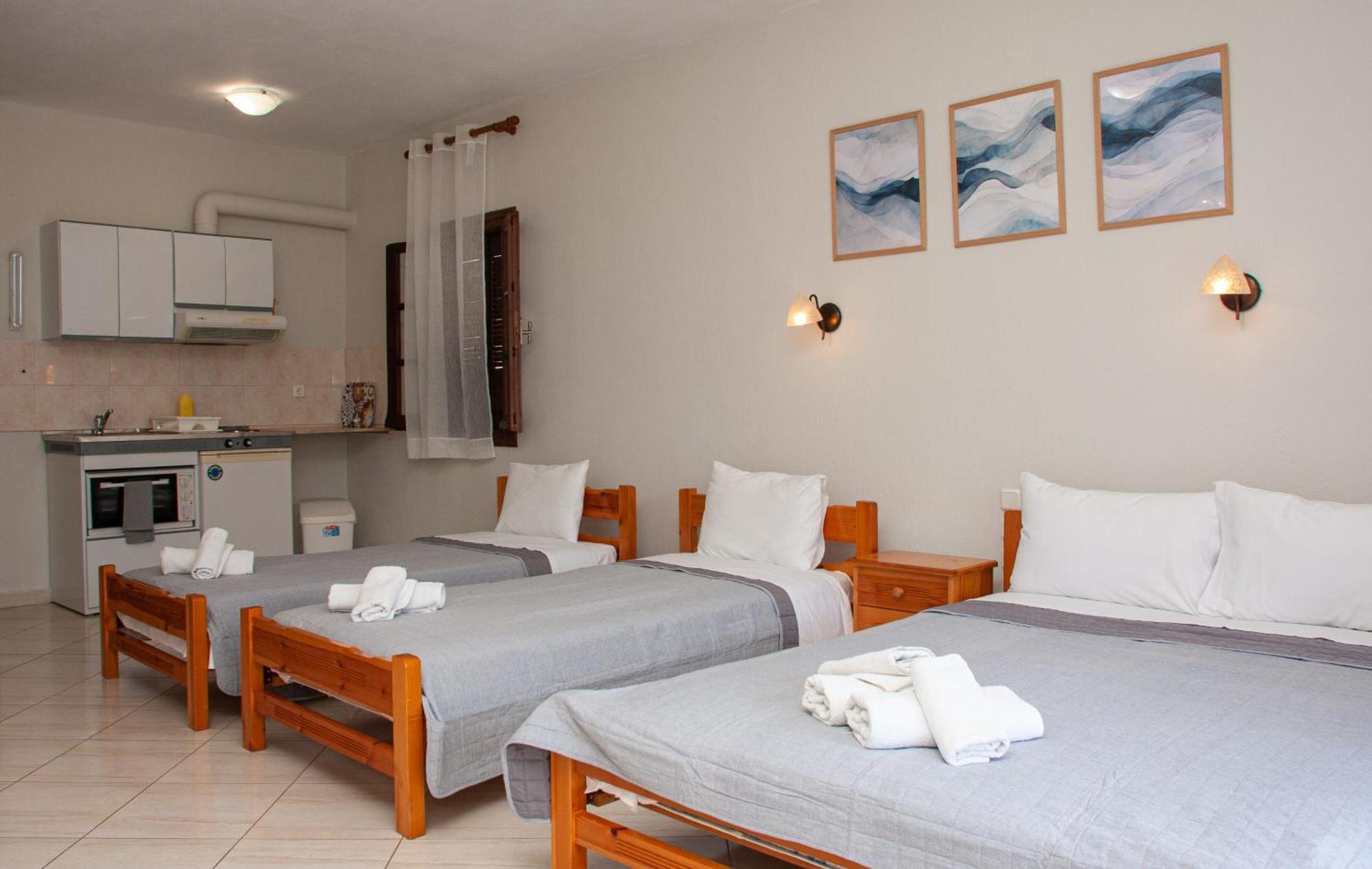 Aris Junior Studios Neo Klima Skopelos Exterior photo
